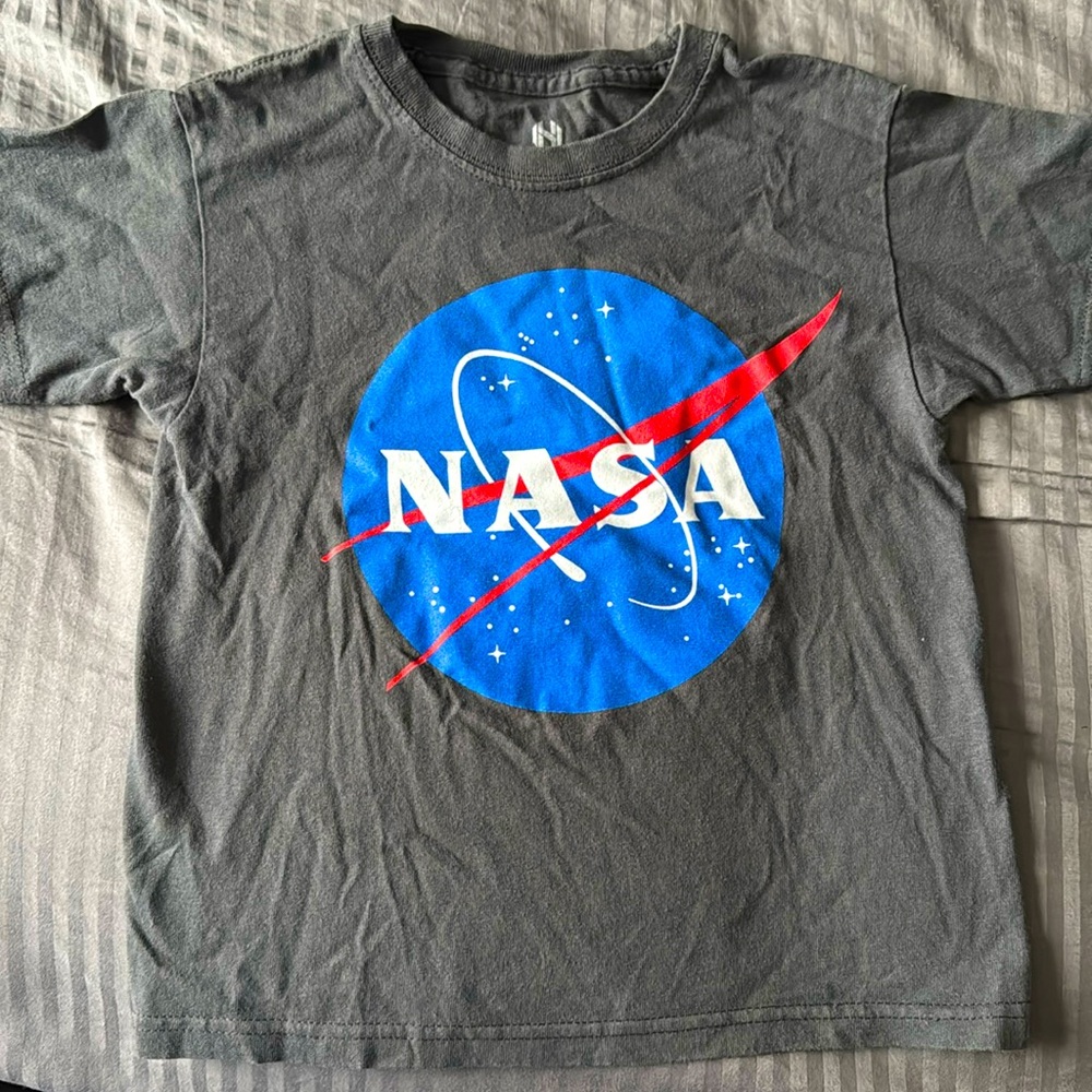 NASA tee shirt